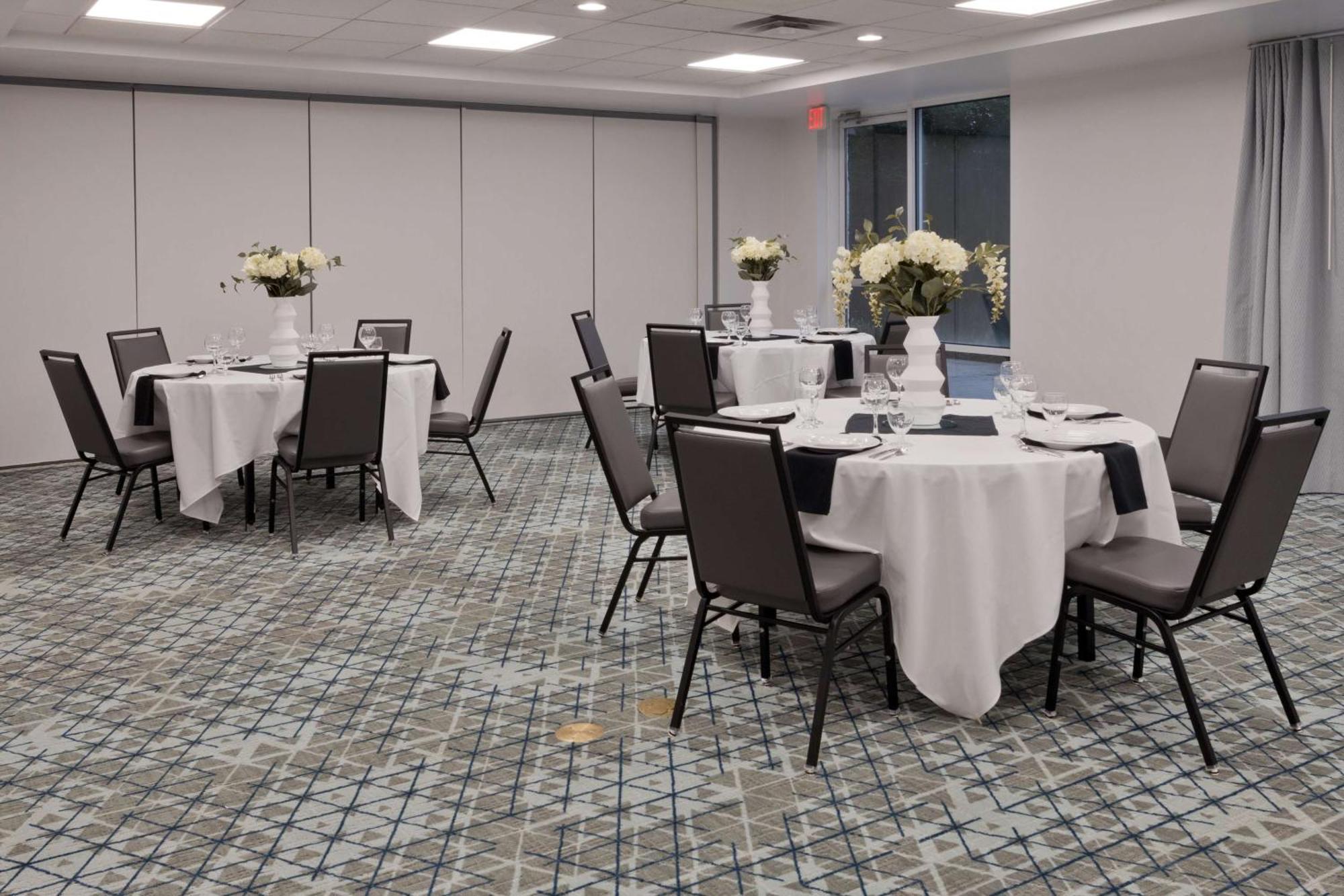 Hilton Garden Inn Birmingham Se/Liberty Park Eksteriør bilde